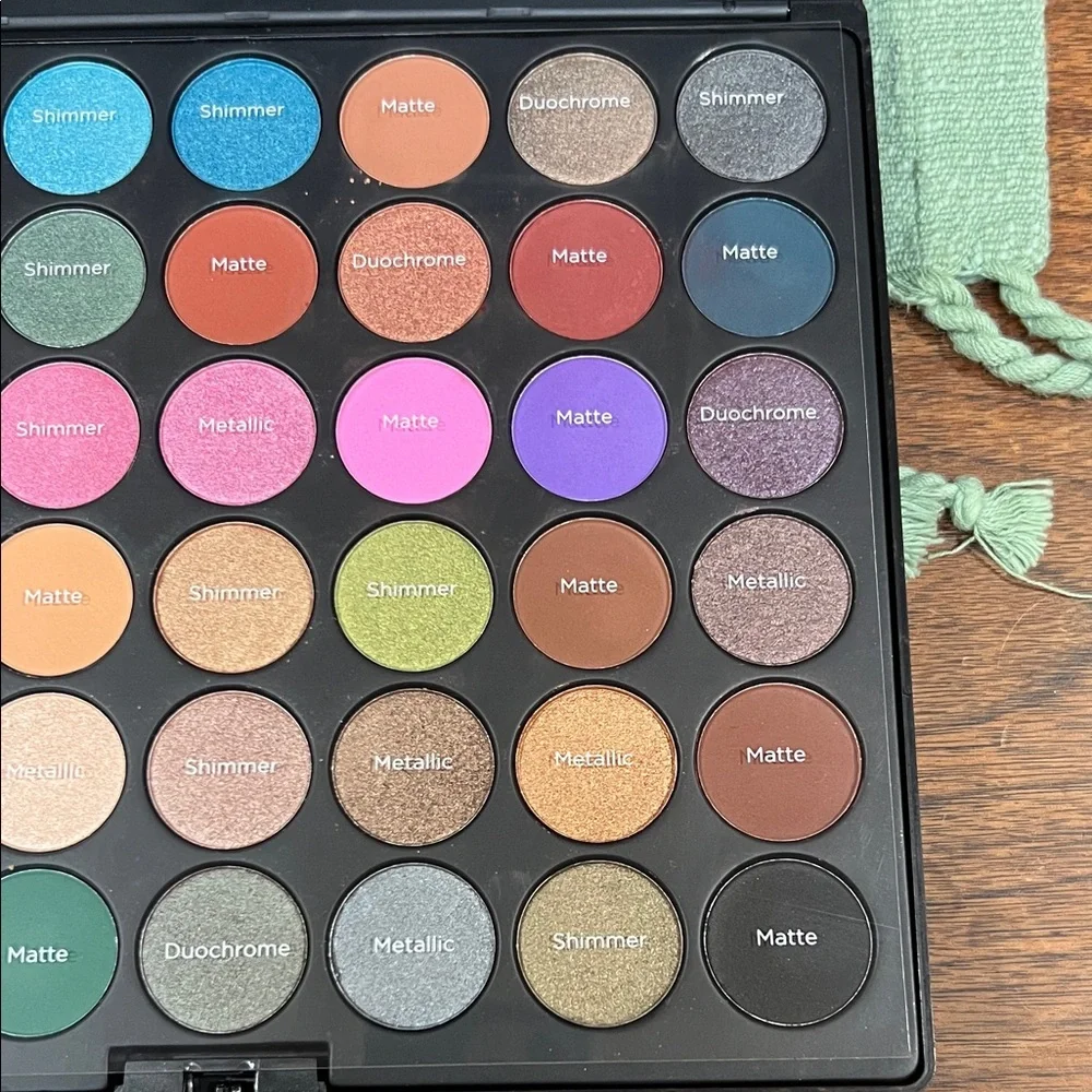 bh Cosmetics Studio Pro Ultimate Artistry Shadow Palette